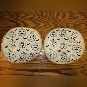 Eli + Ana Spooky Jack Speckled Ceramic Salad/Dessert Plate with Jack O'Lantern